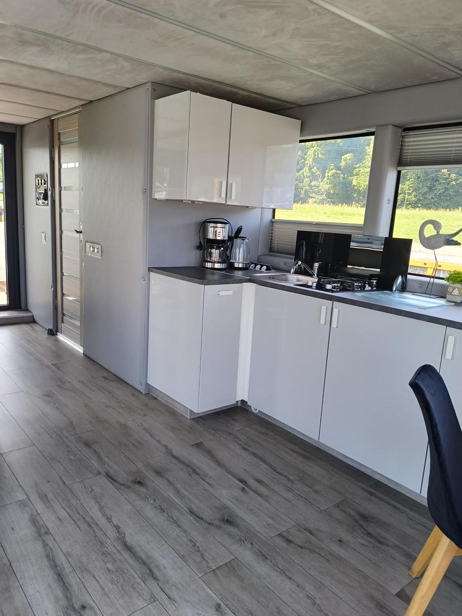 Sunrise Houseboat Apartment Swinemünde